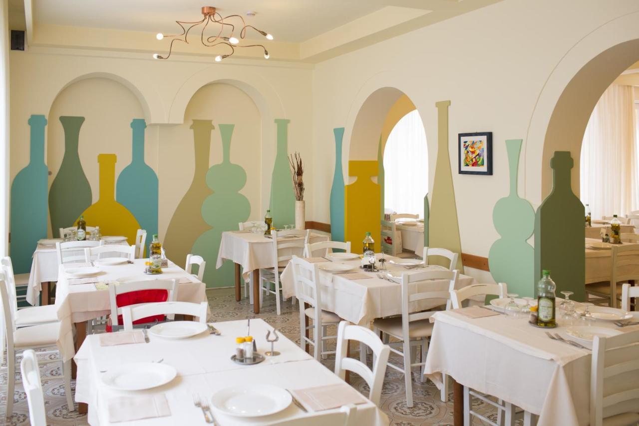 Hotel Trieste Cesenatico Dış mekan fotoğraf