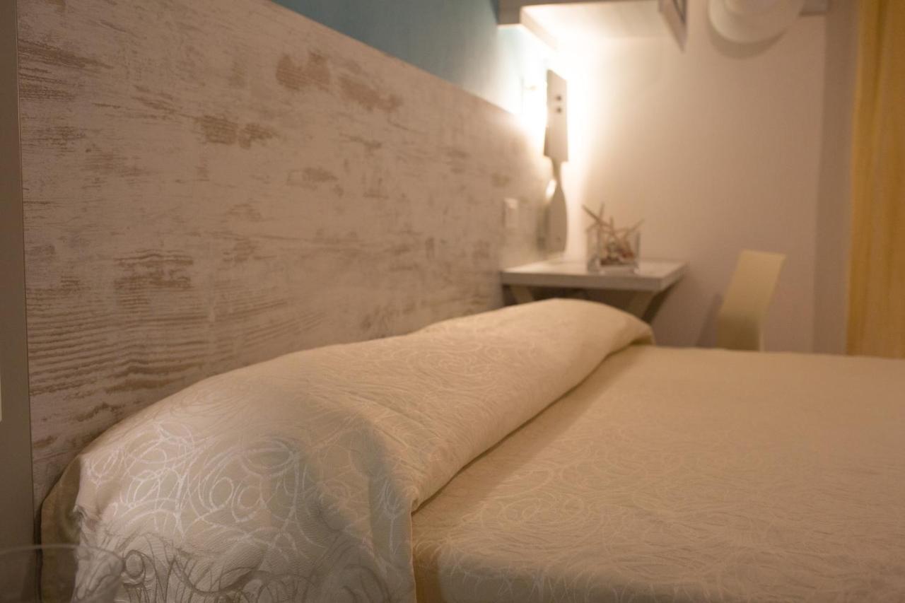Hotel Trieste Cesenatico Dış mekan fotoğraf